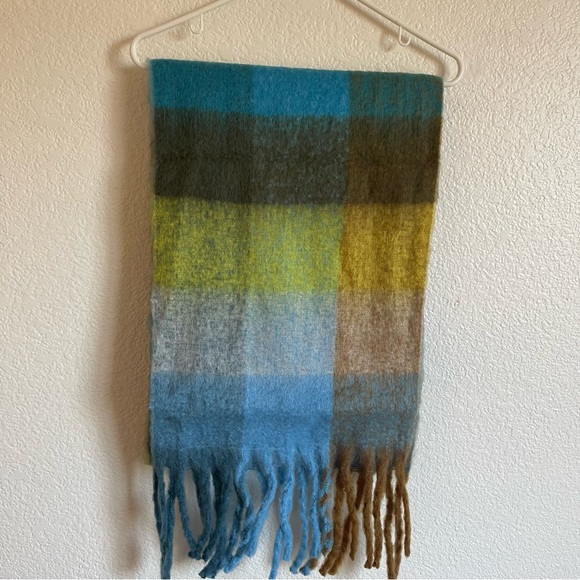 COPY - NWT Classic Sky Blue Plaid Color Block Tassel Scarf - Picture 3 of 4